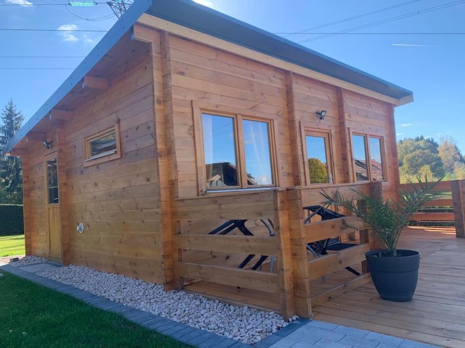Chalet 2 Personnes Avec Jacuzzi Et Piscine Saisonniere Partagee Corcieux Buitenkant foto